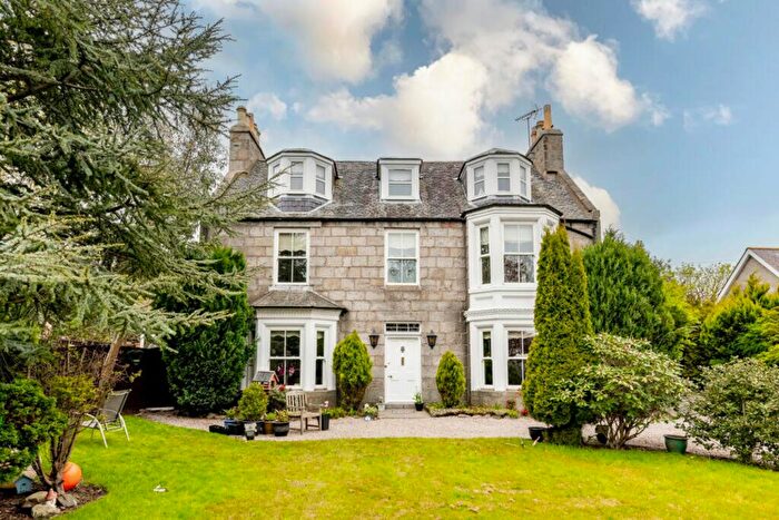 6 Bedroom Detached House For Sale In Richmondhill Gardens, Aberdeen, AB15