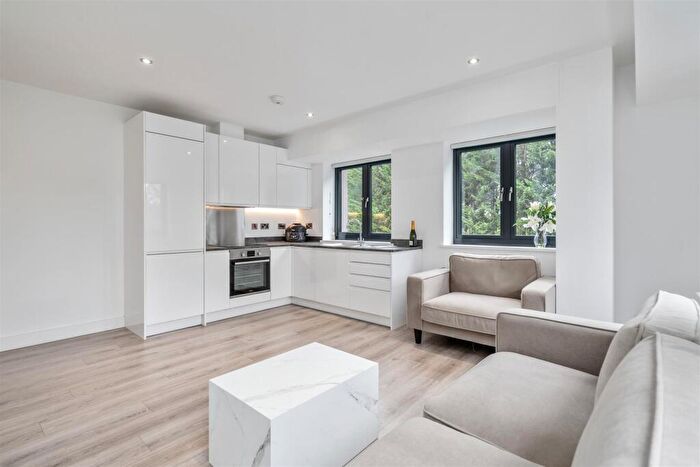 1 Bedroom Apartment To Rent In Streetsbrook Road, Solihull, B91