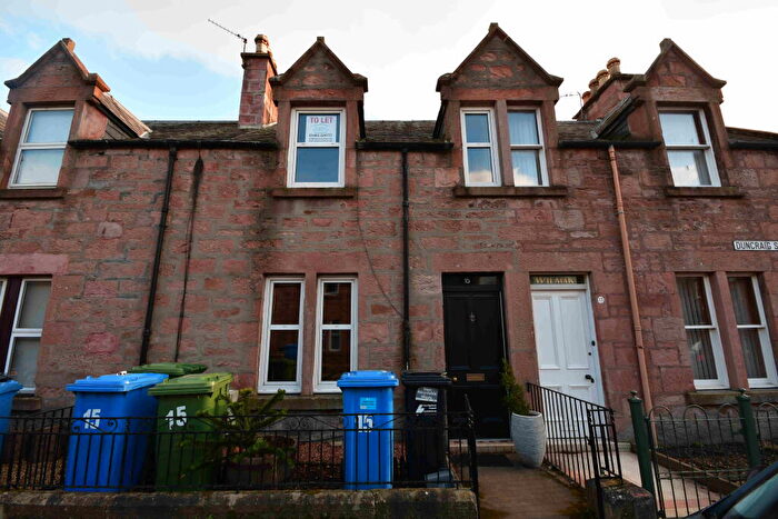 3 Bedroom Terraced House To Rent In Duncraig Street, Inverness, IV3