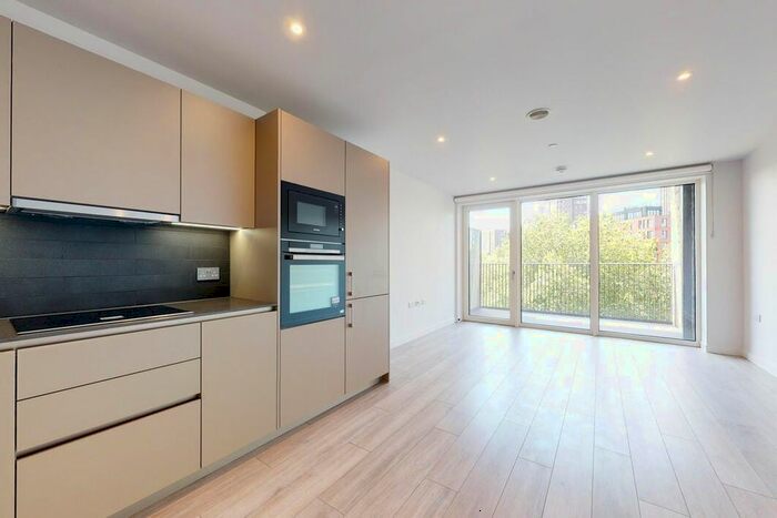 2 Bedroom Flat To Rent In New Kent Road, London, SE1