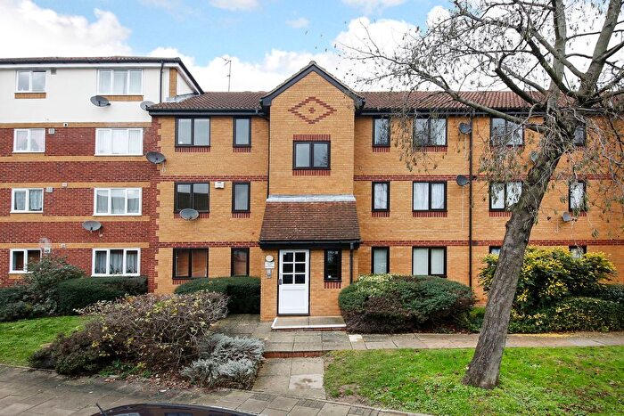 1 Bedroom Flat To Rent In Ruston Road, Woolwich, SE18