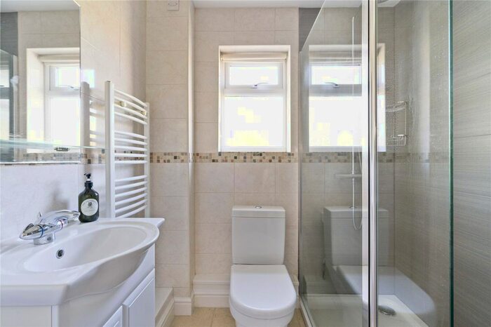 2 Bedroom Semi-Detached Bungalow For Sale In Frampton Drive, Broadway, WR12