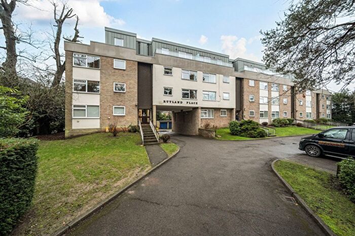 2 Bedroom Flat For Sale In The Rutts, Bushey Heath, Bushey, WD23