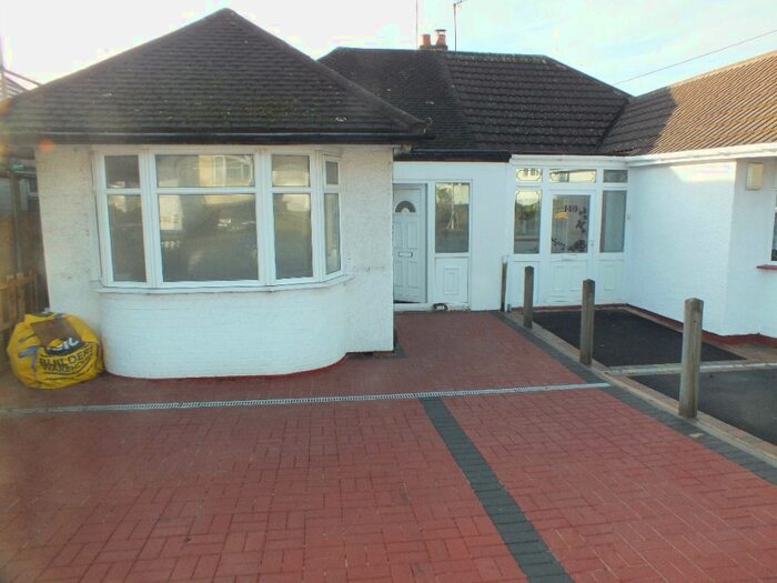 3 Bedroom Bungalow To Rent In Elmay Road, Sheldon, Birmingham, B26