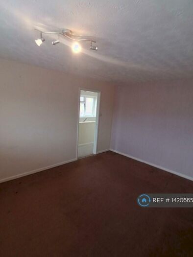 1 Bedroom Flat To Rent In Shergar Close, Gloucester, GL4