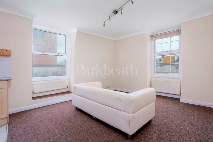 2 Bedroom Apartment To Rent In Chalton Street, Euston, NW1
