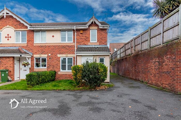 3 Bedroom End Terrace House For Sale In James Street, Leabrooks, DE55