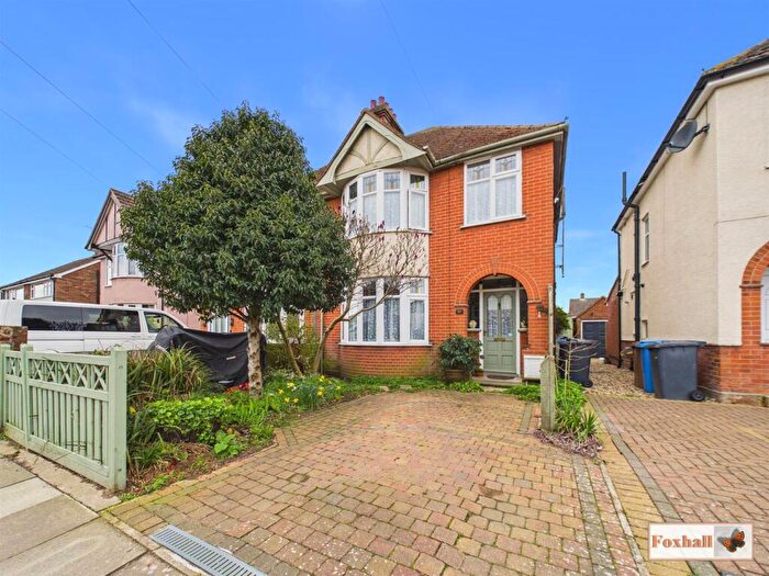 3 Bedroom Semi Detached House For Sale In Goring Road, Ipswich, IP4