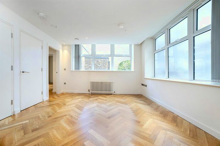 1 Bedroom Flat To Rent In Arlington Road, Camden, London, NW1