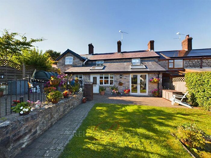 3 Bedroom Cottage For Sale In Halkyn, CH8