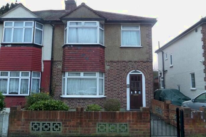 3 Bedroom Semi-Detached House To Rent In Gould Road, Feltham TW14