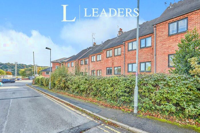 2 Bedroom Town House To Rent In Station Approach, Duffield, DE56