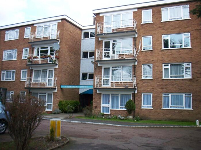 1 Bedroom Flat To Rent In Sheridan Lodge, N14
