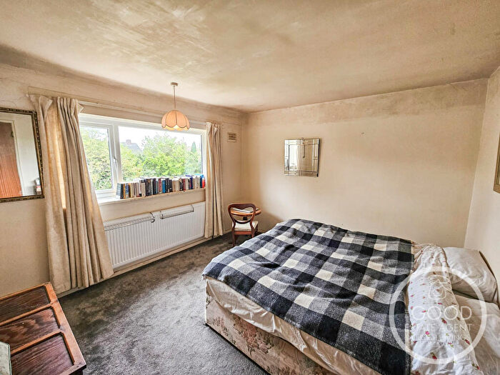3 Bedroom Terraced House For Sale In Hampson Crescent, Handforth, SK9