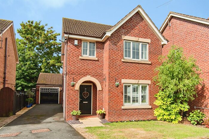 3 Bedroom Detached House For Sale In Carr Beck Drive, Castleford, WF10