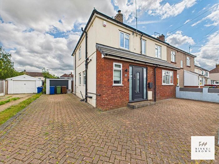 3 Bedroom Semi-Detached House For Sale In Fobbing Road, Corringham, Essex, SS17