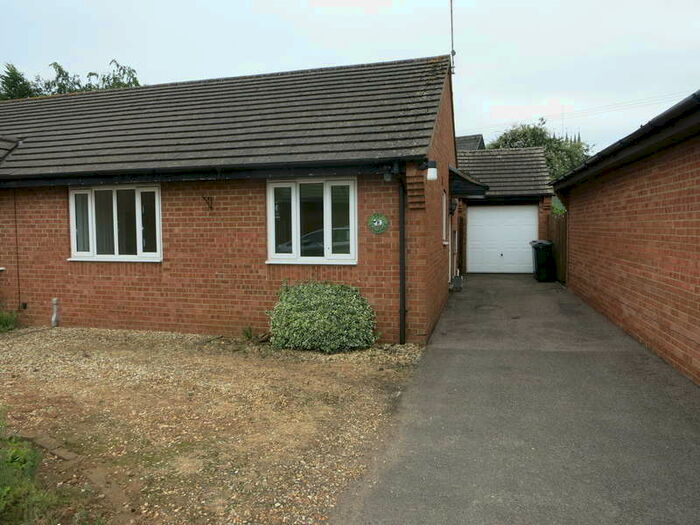 2 Bedroom Semi-Detached Bungalow To Rent In Hook Norton, Oxfordshire, OX15