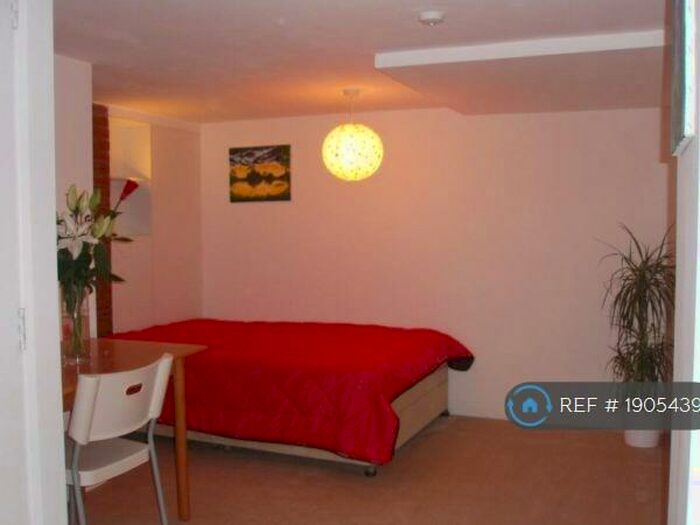 Studio To Rent In Baker Street, Brighton, BN1