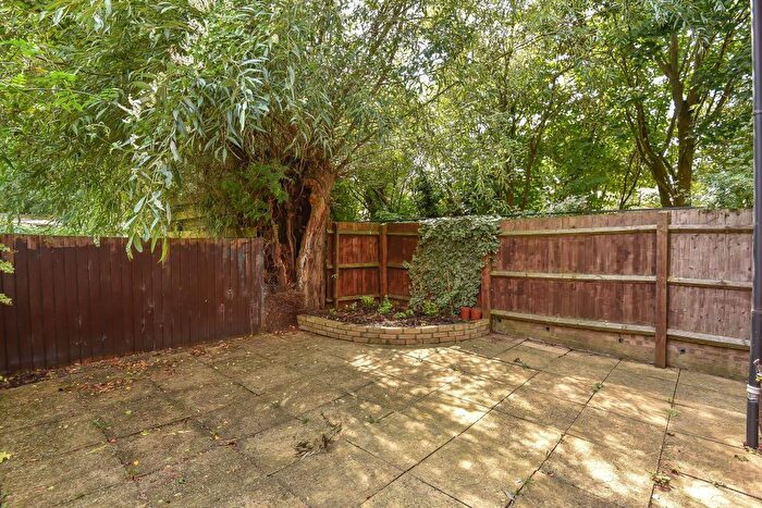 1 Bedroom End Of Terrace House To Rent In Broome Way, Banbury, OX16