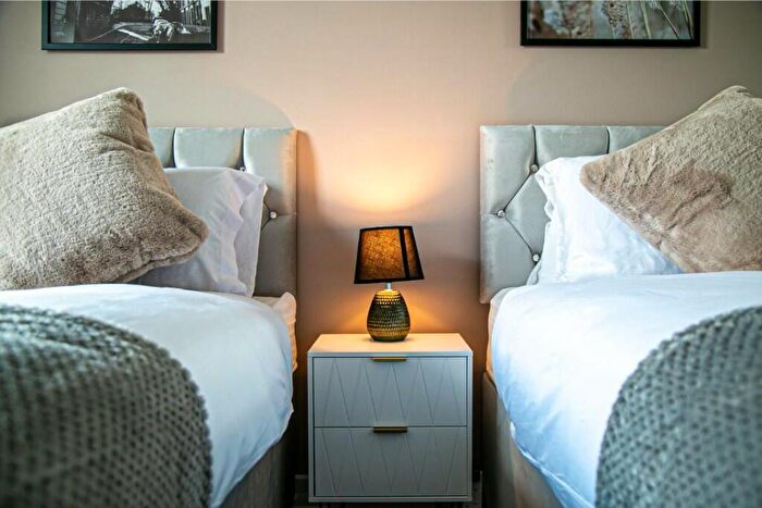 2 Bedroom Serviced Apartments To Rent In Redhouse Park, Milton Keynes, Buckinghamshire, MK14