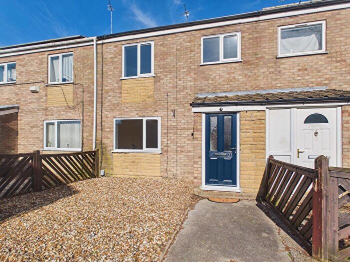 3 Bedroom Terraced House For Sale In Viking Court, Stanground, Peterborough, PE2