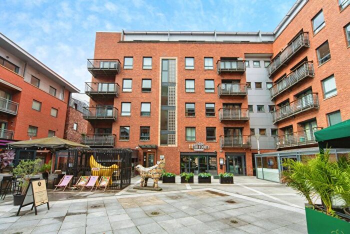 2 Bedroom Apartment For Sale In Madison Square, Liverpool, Merseyside, L1