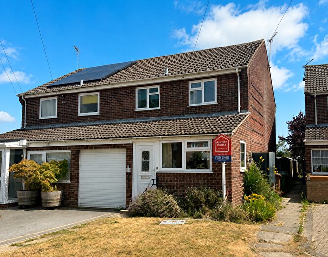 3 Bedroom Semi Detached House For Sale In Lyndford Road, Stalham, Norwich, Norfolk, NR12