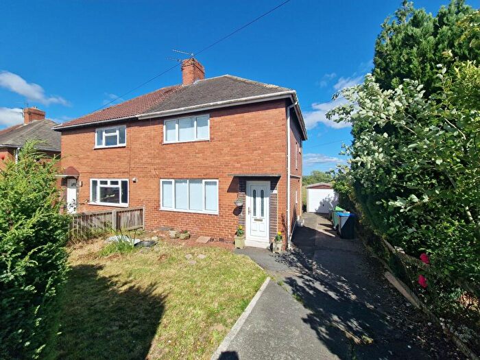 3 Bedroom Semi-Detached House For Sale In Braunespath Estate, Durham, DH7