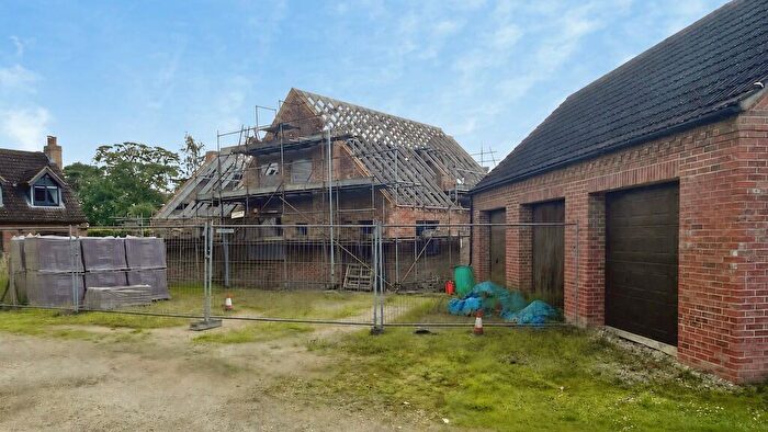 5 Bedroom Detached House For Sale In Development Opportunity, The Orchard, Marton Road, DN21