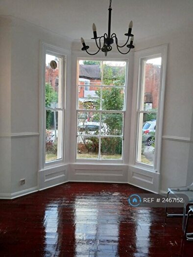 Studio To Rent In Cheshunt House, London, NW4