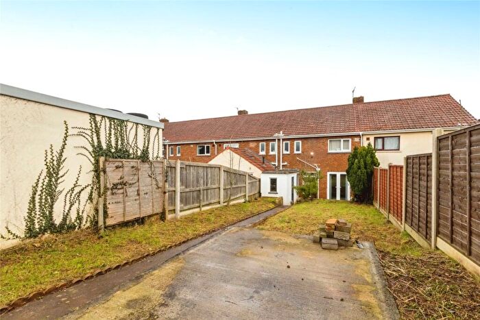 3 Bedroom Terraced House For Sale In Broomhill Road, Bristol, BS4