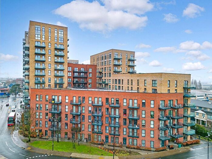 2 Bedroom Flat For Sale In Samuelson House, Merrick Road, Southall, UB2
