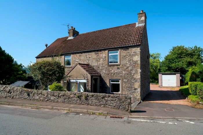 3 Bedroom Detached House For Sale In Main Street, Dunshalt, KY14