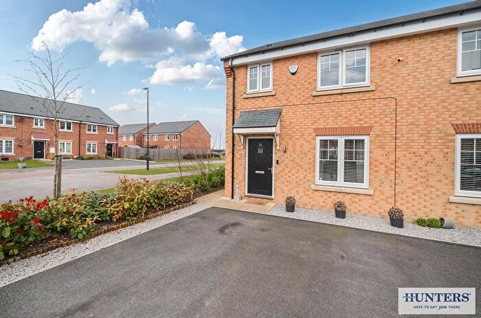 3 Bedroom Semi-Detached House For Sale In Foxglove Way, Hambleton, Selby, YO8