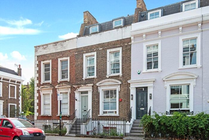 2 Bedroom Flat To Rent In King Edward's Road, London Fields, E9