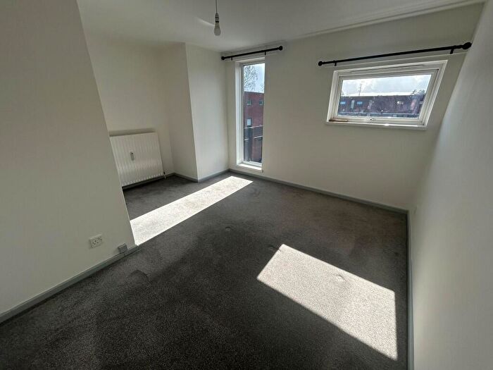 1 Bedroom Flat To Rent In Meynell House, Browns Green, Birmingham, B20