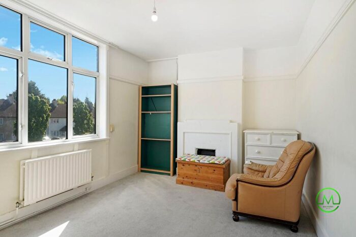 3 Bedroom Flat For Sale In Pinner Road, Harrow, HA2