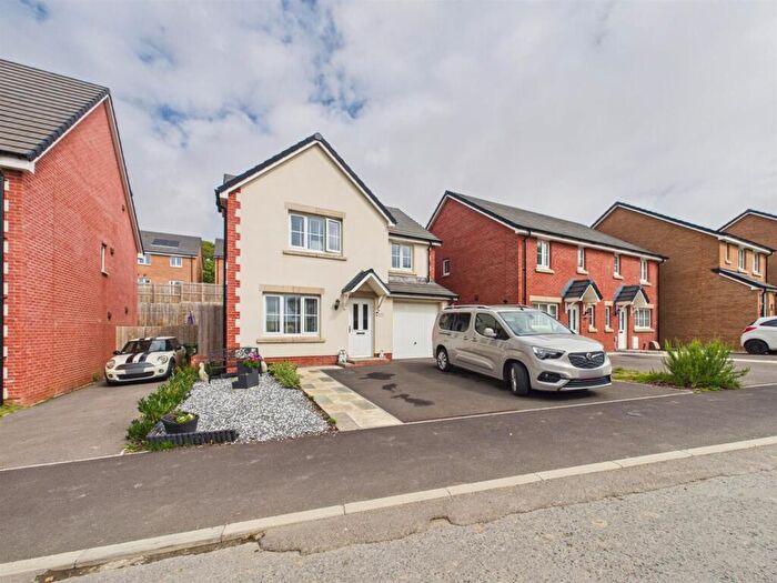4 Bedroom Detached House For Sale In Maes Y Cwrt, Pembrey, Burry Port, SA16