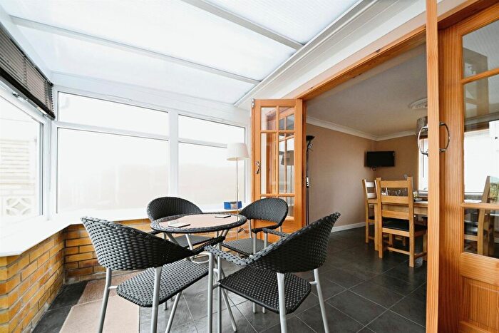 3 Bedroom Detached Bungalow For Sale In Pine Mall, Heacham, King'S Lynn, PE31