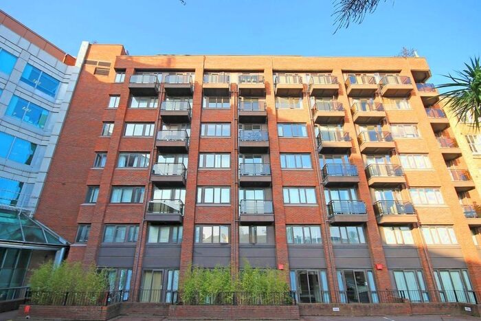 2 Bedroom Flat To Rent In Cromwell Road, London, SW5