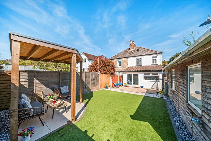 3 Bedroom Semi Detached House For Sale In New Road, Poole, BH12