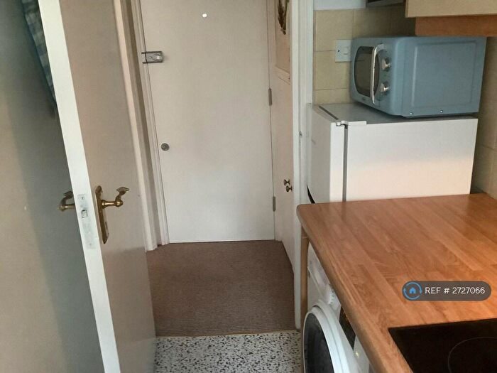 1 Bedroom Flat To Rent In Fleet Road, London, NW3