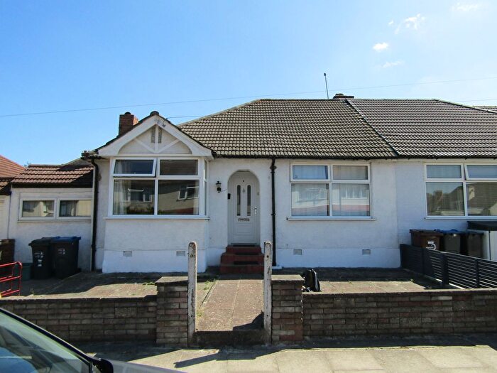 3 Bedroom Bungalow To Rent In Ravensbury Avenue, Morden, SM4