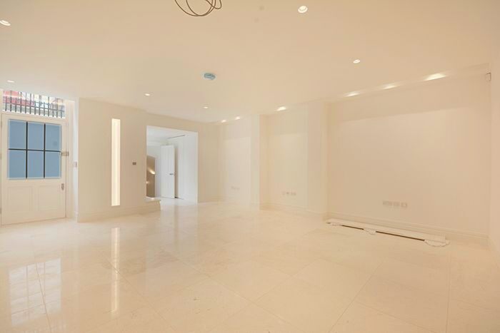 2 Bedroom Flat To Rent In Harley Sreet, London, W1G