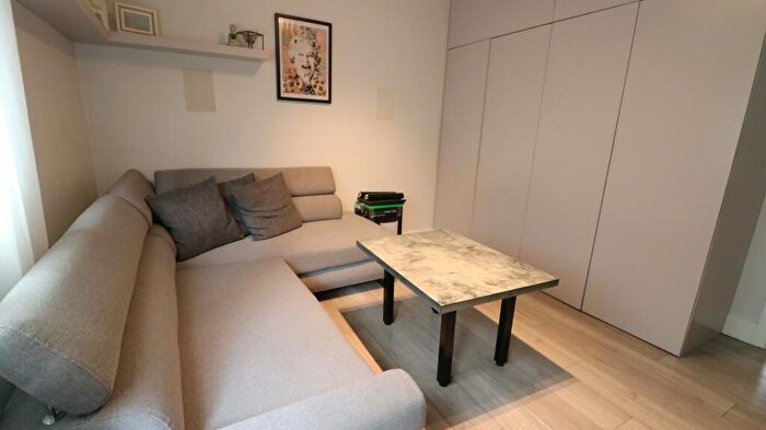 1 Bedroom Apartment To Rent In - Wennington Road, Rainham, RM13