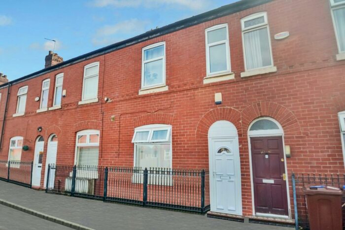 4 Bedroom Detached House To Rent In Norfolk Street, Salford, M6