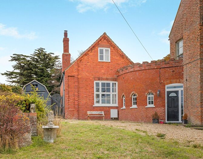 2 Bedroom Semi-Detached House For Sale In Cromer Road, Hunstanton, PE36
