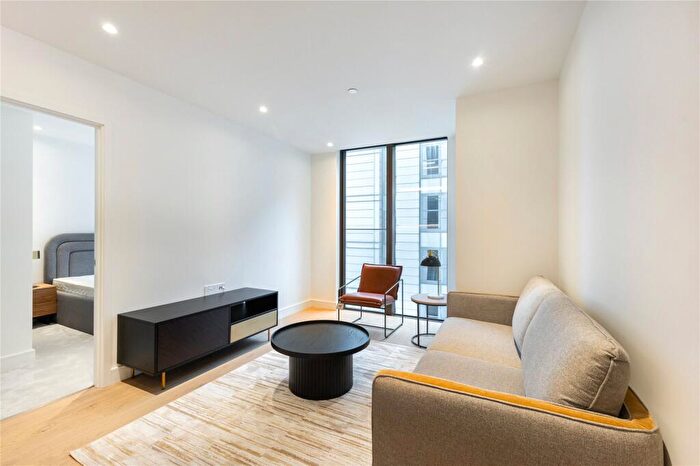 2 Bedroom Flat To Rent In Marsh Wall, London, E14