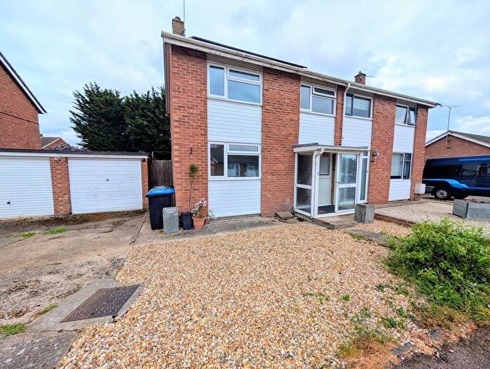 3 Bedroom Semi-Detached House For Sale In Eastern Way, Elmswell, IP30