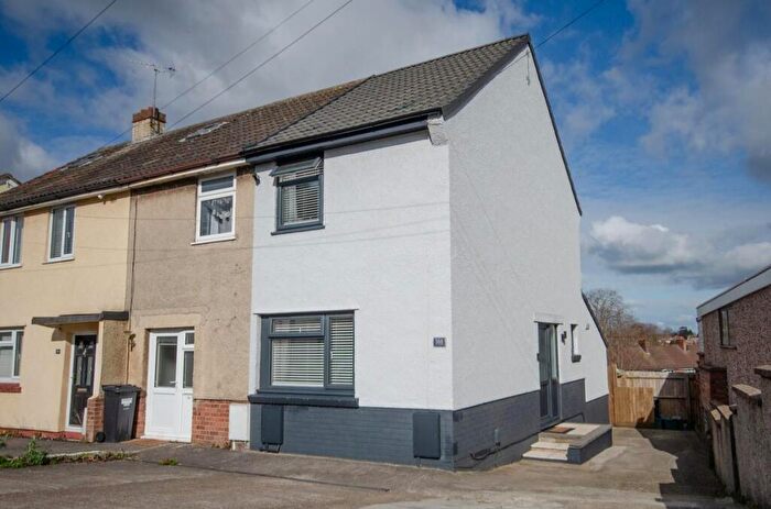 2 Bedroom Semi Detached House For Sale In Hillside, Mangotsfield, Bristol, BS16
